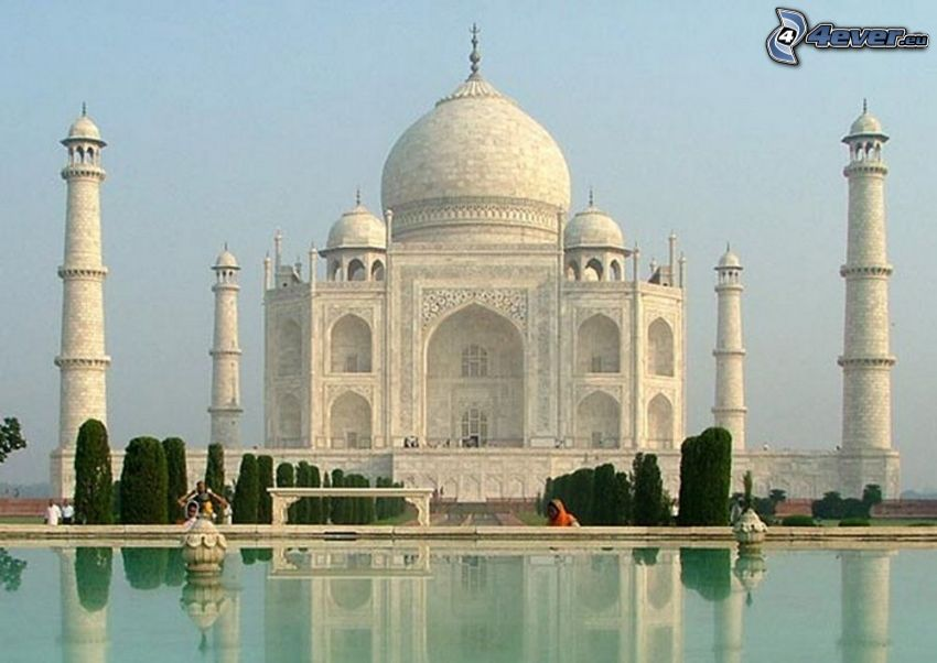 Taj Mahal, water